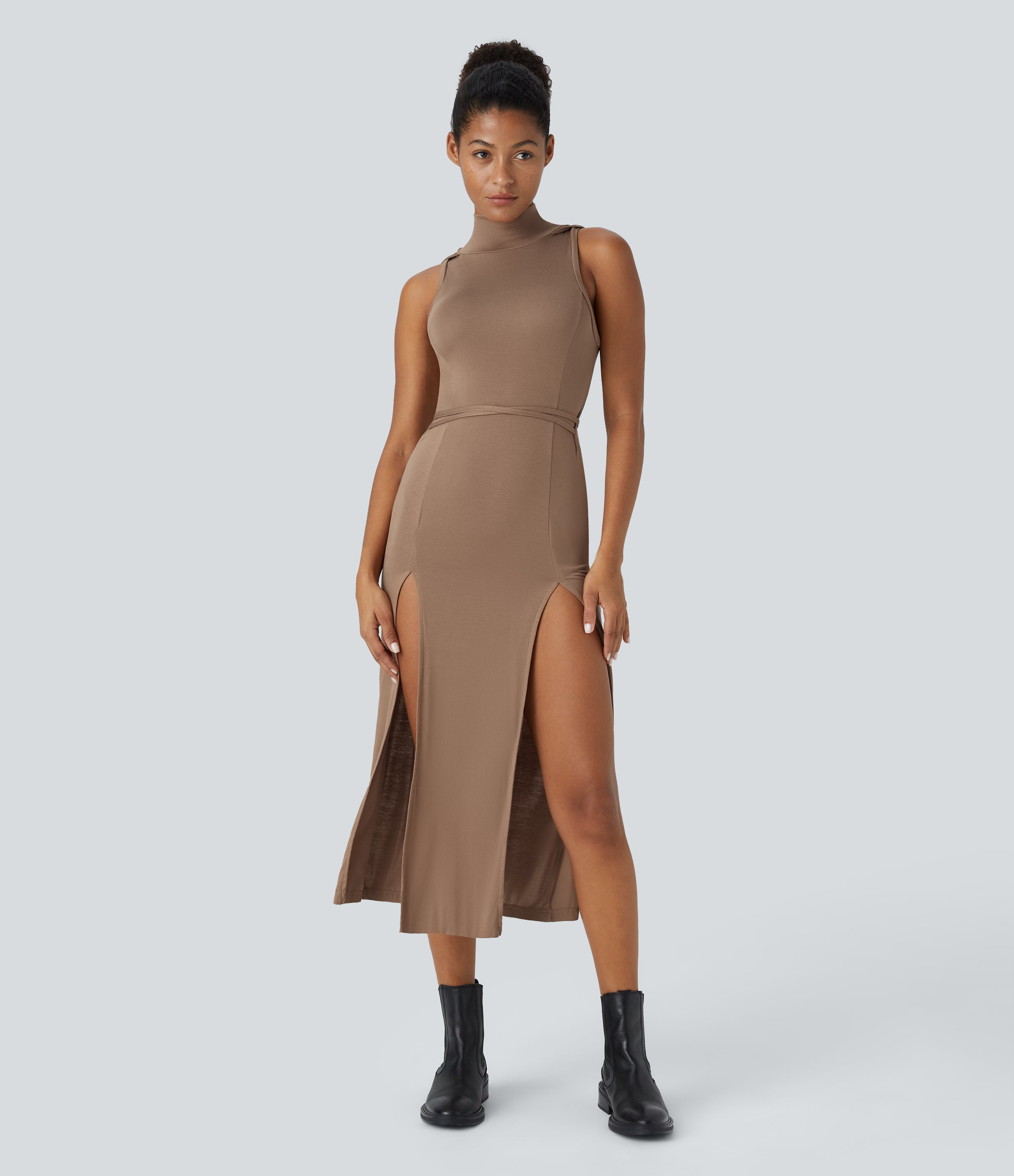 TrendStrom | Figurbetontes High-Slit Kleid mit Stehkragen