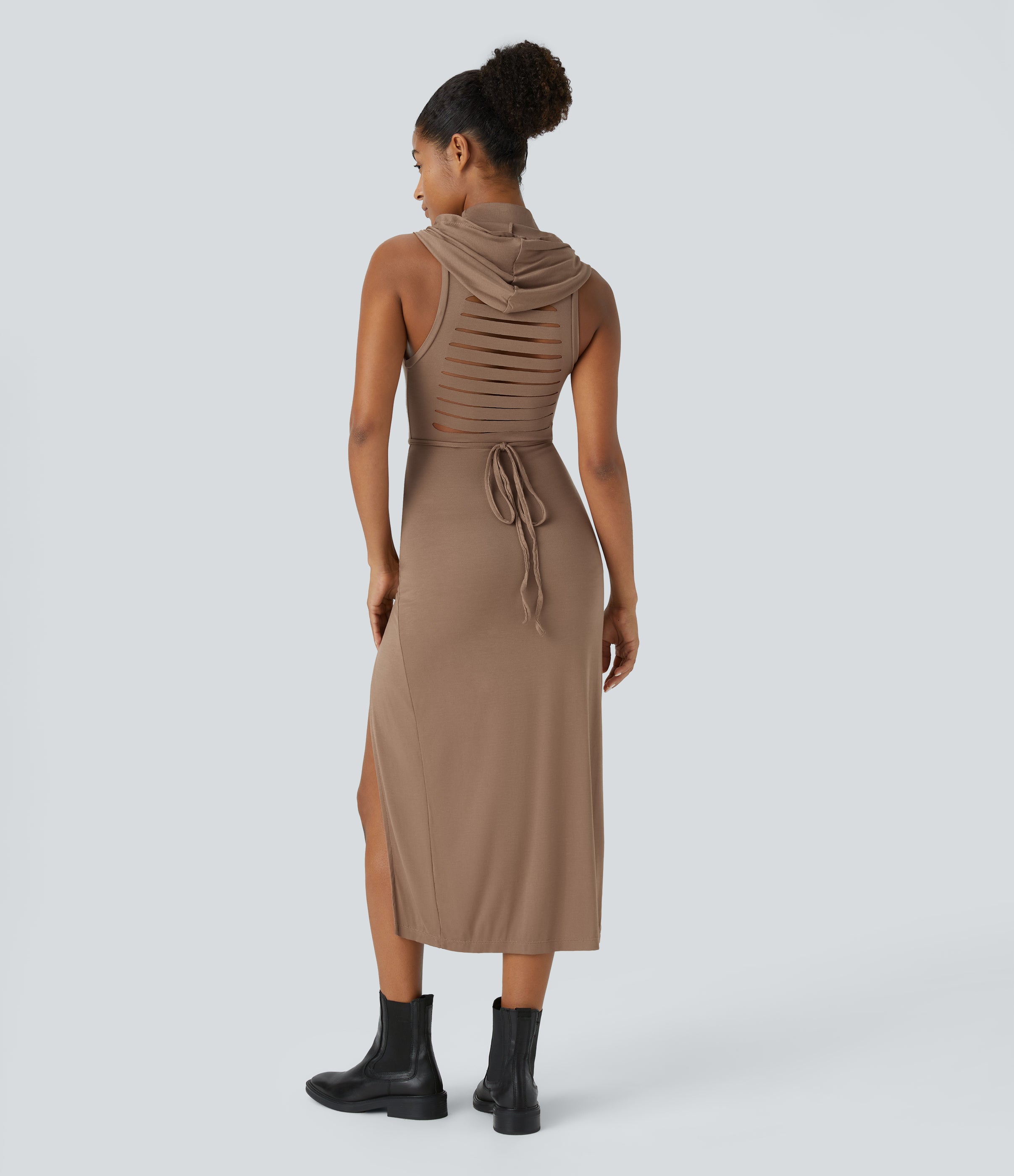 TrendStrom | Figurbetontes High-Slit Kleid mit Stehkragen
