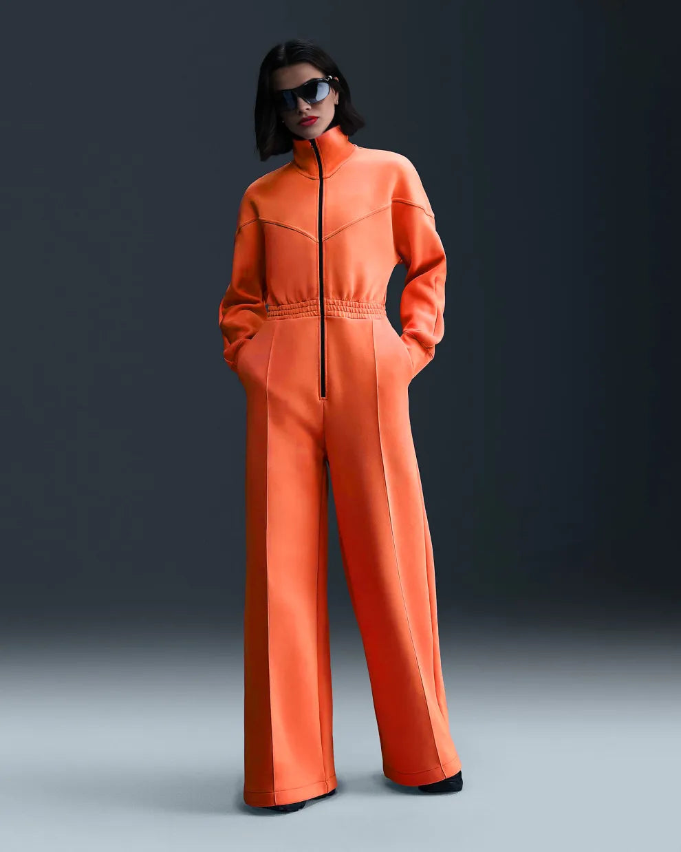 WeicheEleganz | Eleganter Jumpsuit mit Stehkragen & weitem Bein