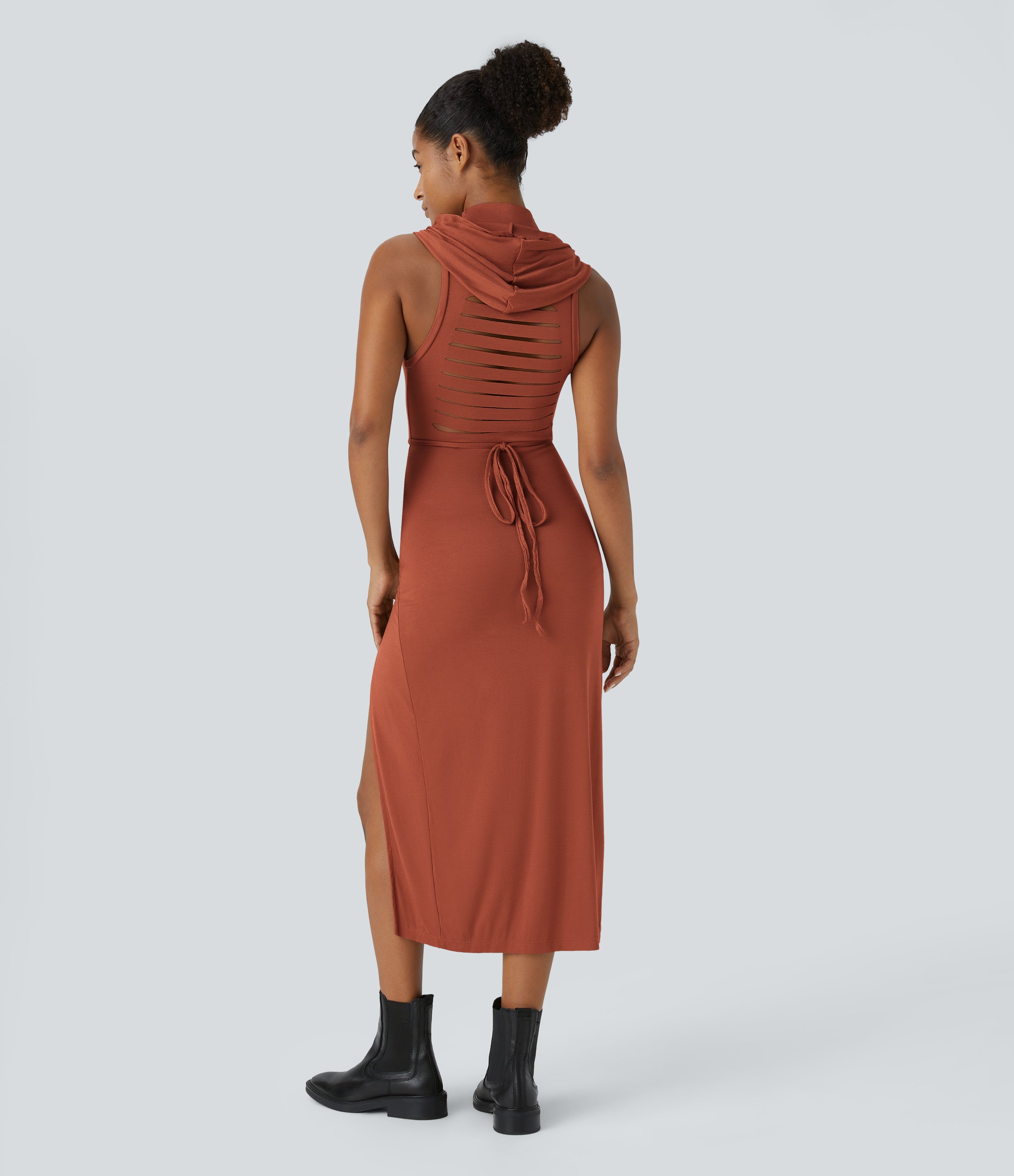TrendStrom | Figurbetontes High-Slit Kleid mit Stehkragen