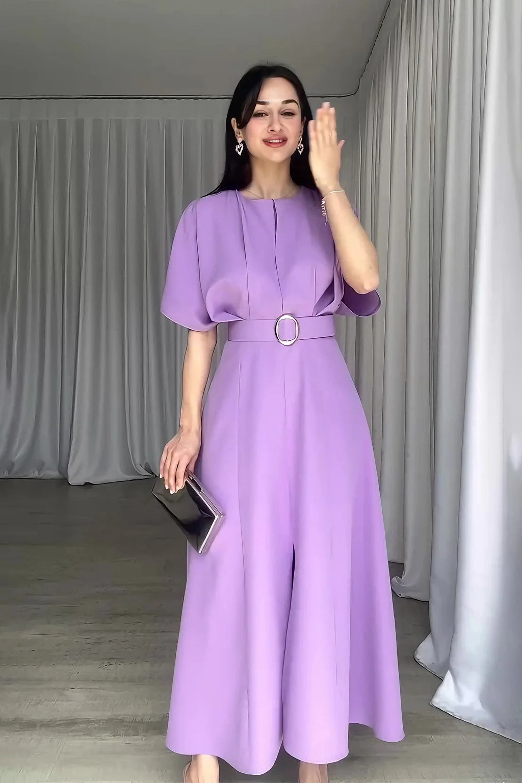 GrazieStil | Kurzarm Kleid mit Taillengürtel und edler Silhouette
