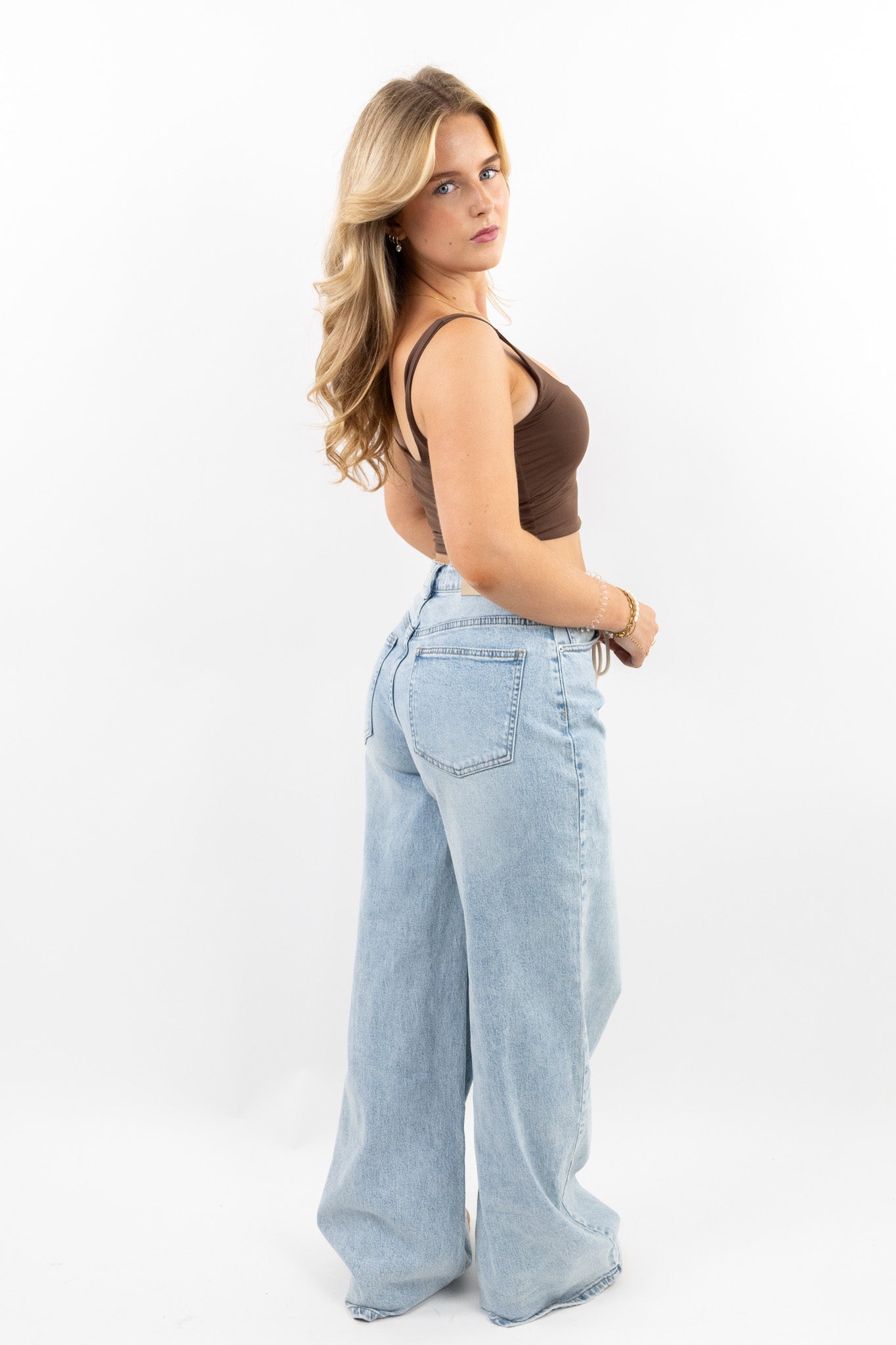 Luxusstil | Hochbundjeans mit Schnürung im Vintage-Look
