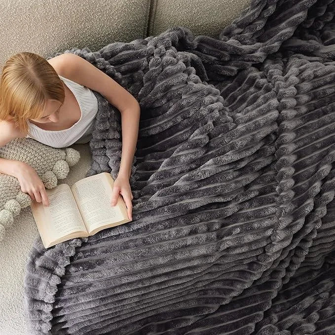FlauschDecke | Luxuriöse Kuscheldecke für ultimativen Komfort