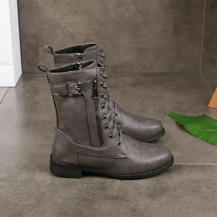 UrbanSchritt | Damen-Schnürstiefel im Combat-Stil