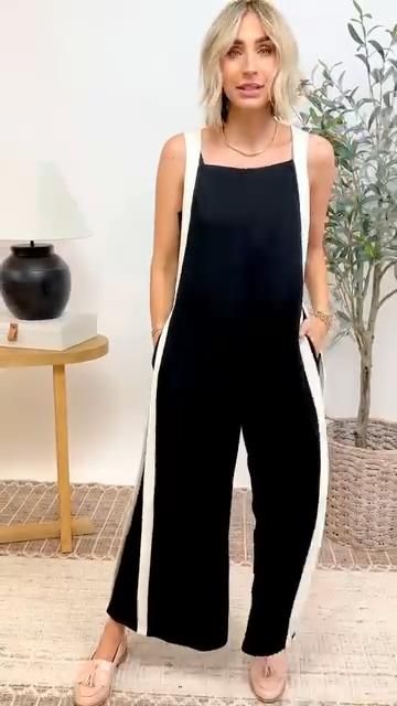 StilRuhig | Lockeres Damenkleid mit Weißen Zierlinien