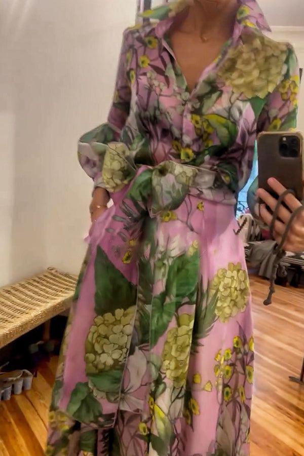 Fließender Stoff | Maxikleid mit Kragen & buntem Blütendruck