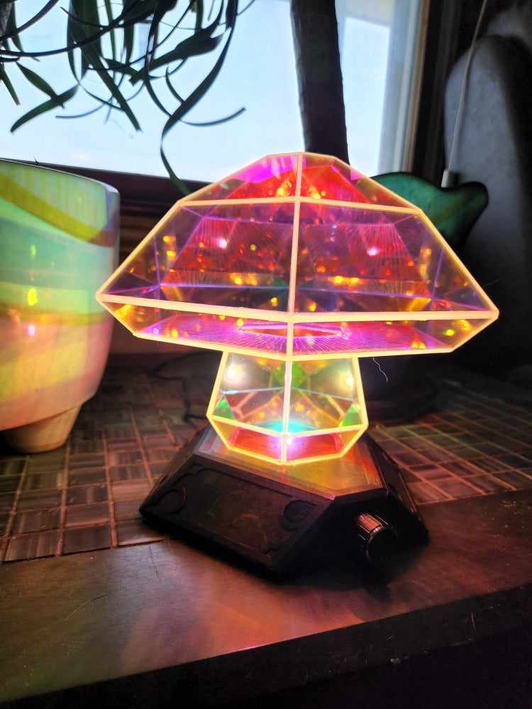 LumoShade - Mushroom Prism Lamp