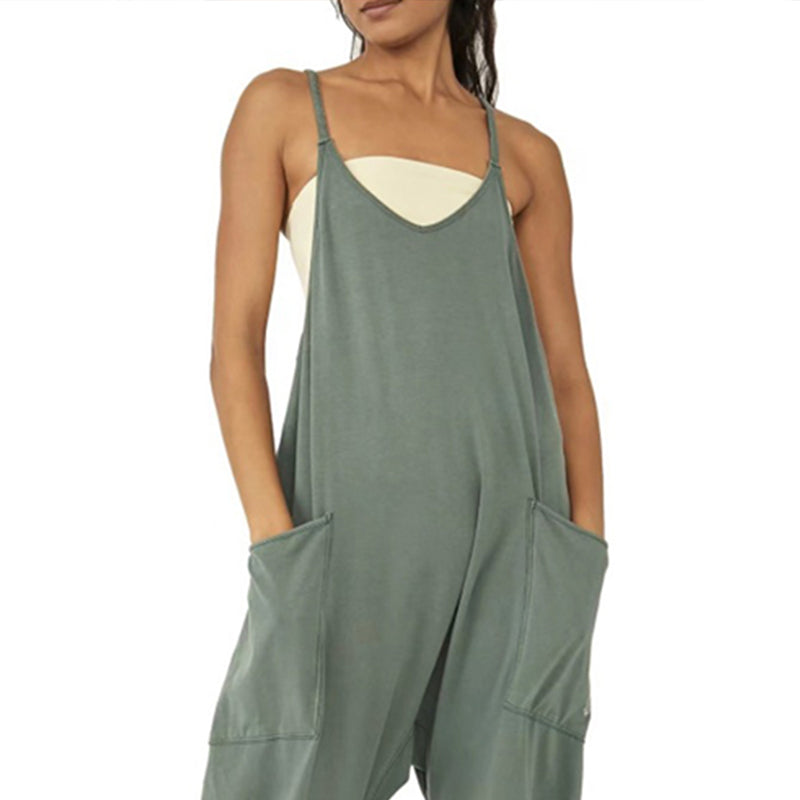 Jumpsuit mit V-Ausschnitt und Schlingentaschen