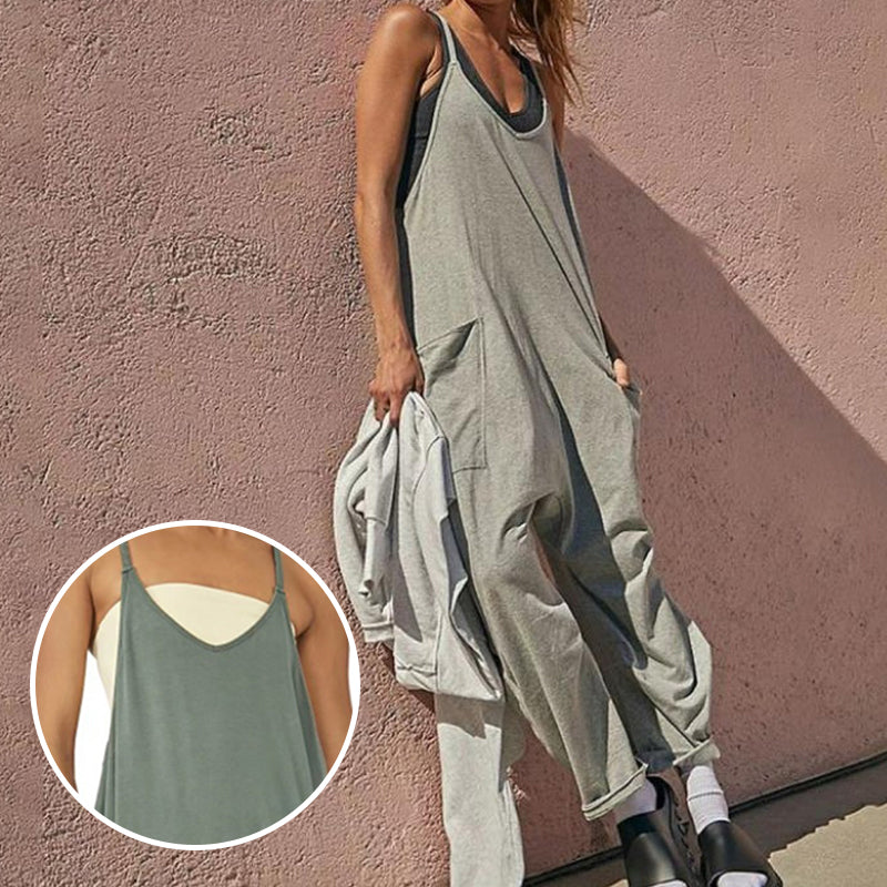 Jumpsuit mit V-Ausschnitt und Schlingentaschen